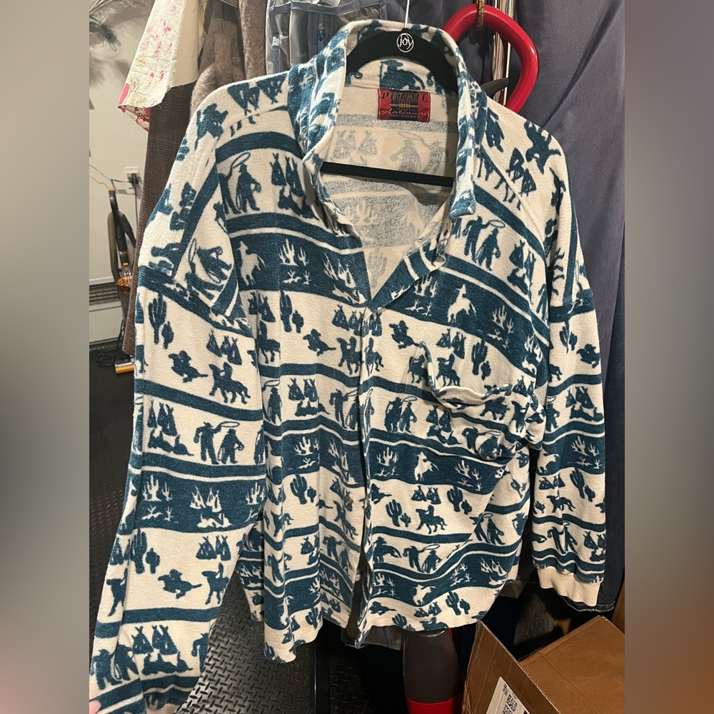 Vintage Fleece Button Up!